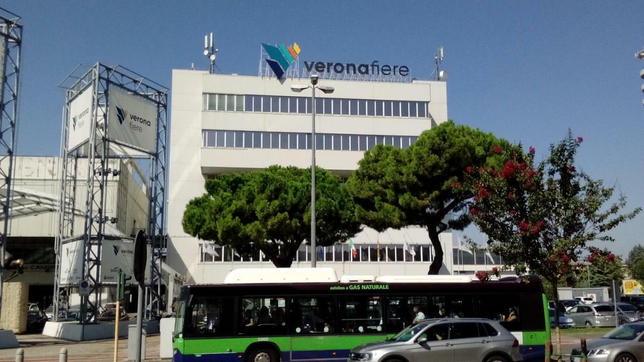 La Costa Hotell Verona Eksteriør bilde
